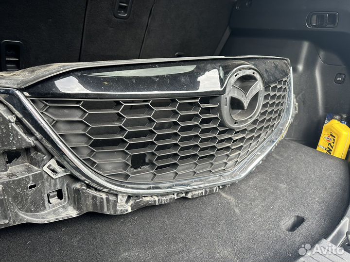Рещетка радиатора mazda CX-5