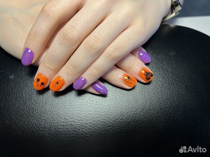 Модель на маникюр