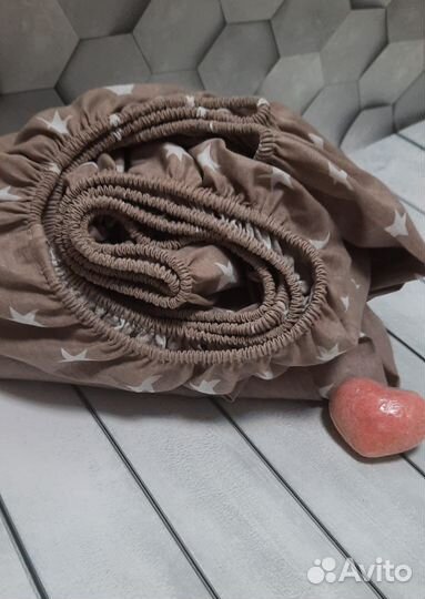 Простыни на резинке в наличии и под заказ