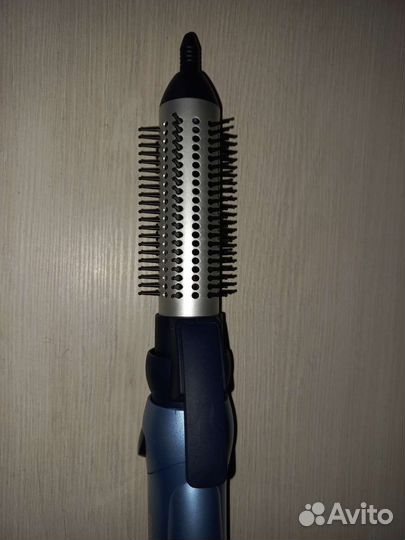 Фен-щётка (стайлер) для укладки волос Bosch