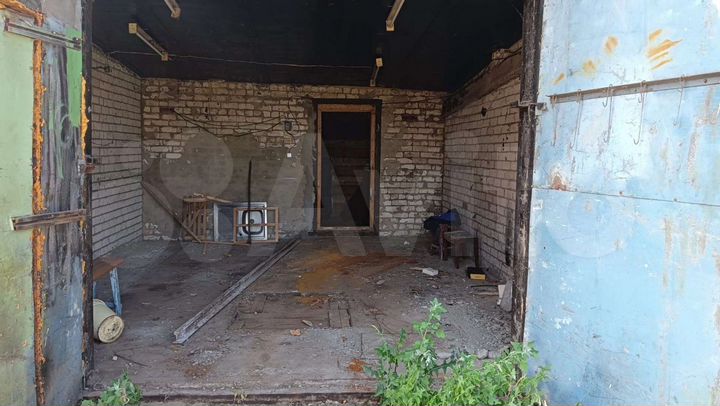 Гараж, > 30 м²