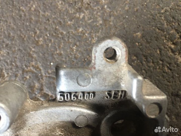 Насос водяной (помпа ) Mazda 323 BA 1.5 1996