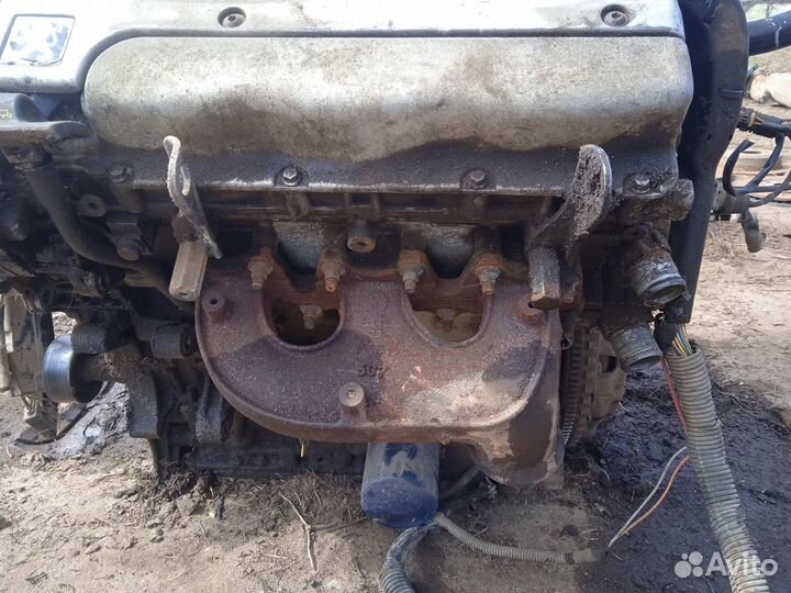 Двигатель по частям peugeot 406 XFZ (ES9J4)