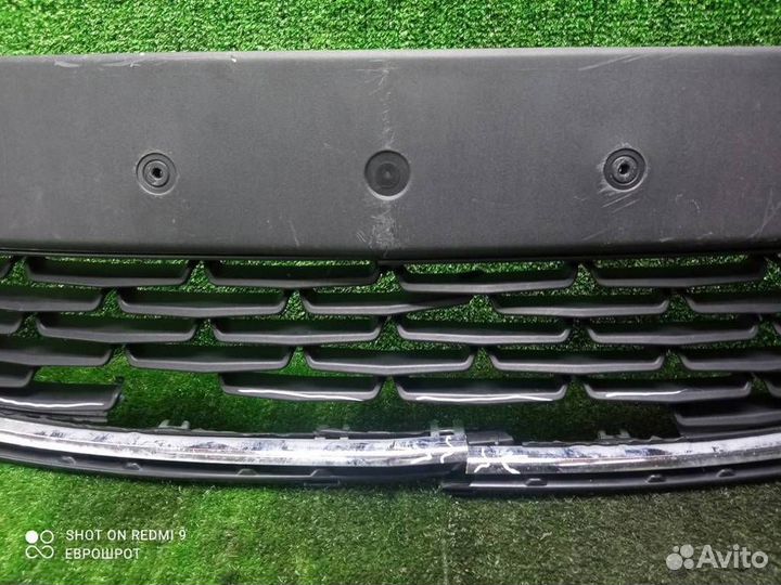 Решетка в бампер центральная Opel Astra J (2010-2