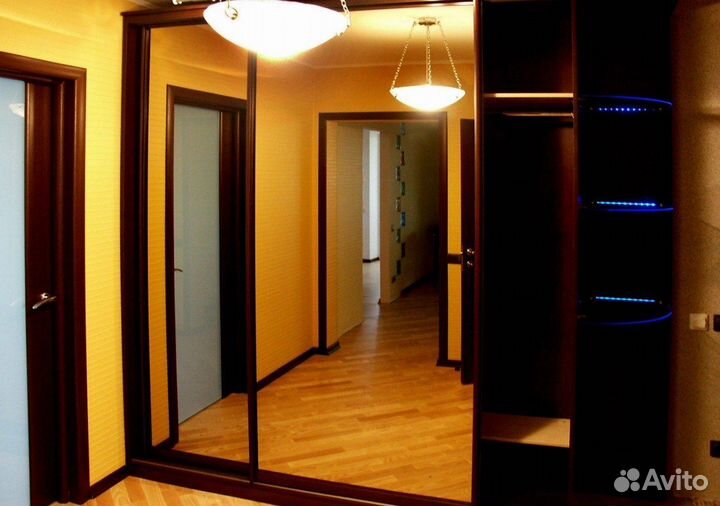 Шкаф в прихожую без посредников