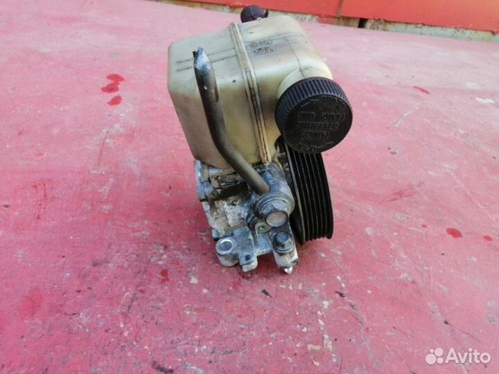 Насос гидроусилителя Mazda 6 GG L813 1.8L 1798