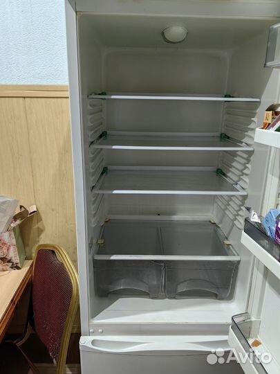 Холодильник атлант бу