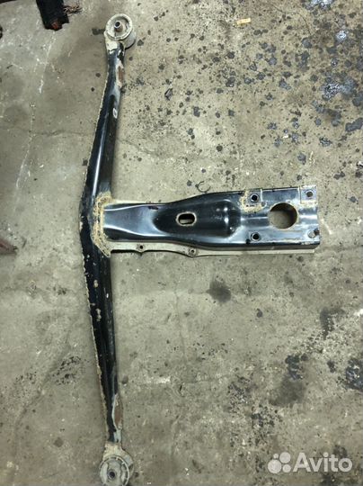 Балка редуктора subaru impreza g11 gh