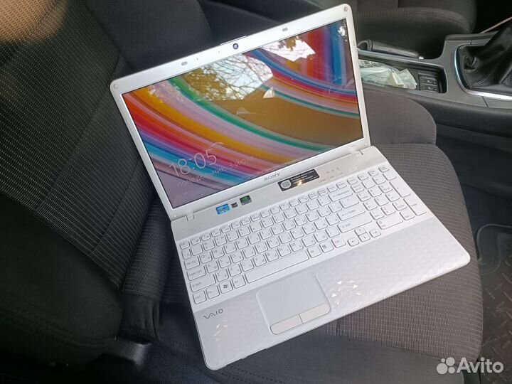 Ноутбук sony vaio i3 pcg71812v