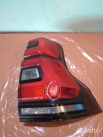 Фонарь Toyota Land Cruiser Prado (8155160C30) 150