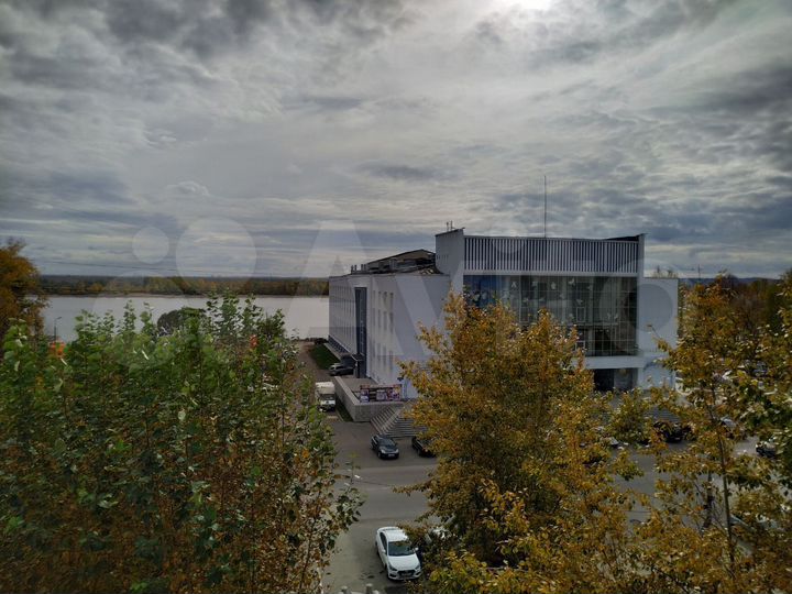 2-к. квартира, 43 м², 5/5 эт.