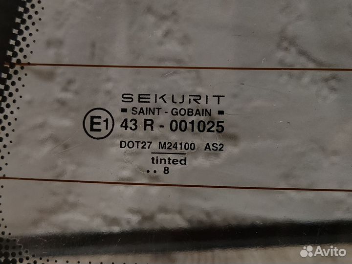 Стекло багажника Ford Mondeo 2 универсал