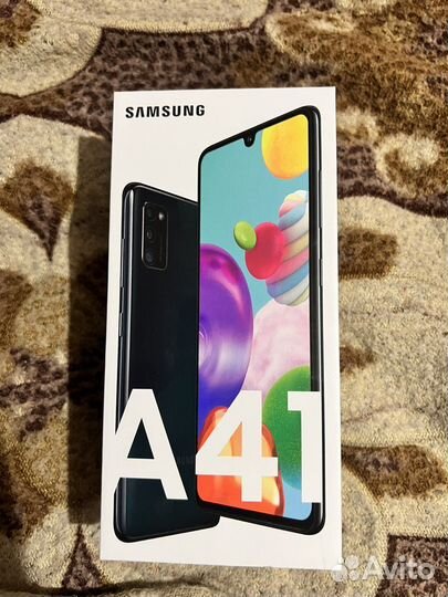 Коробка для телефона самсунг гэлекси А3 и А41