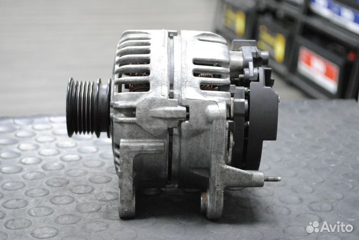 Генератор Skoda Fabia, Octavia, VW Golf 5 1.4 б/у