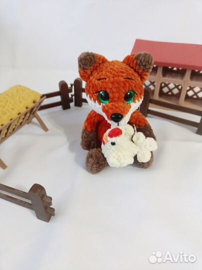 Вязаный лисёнок
