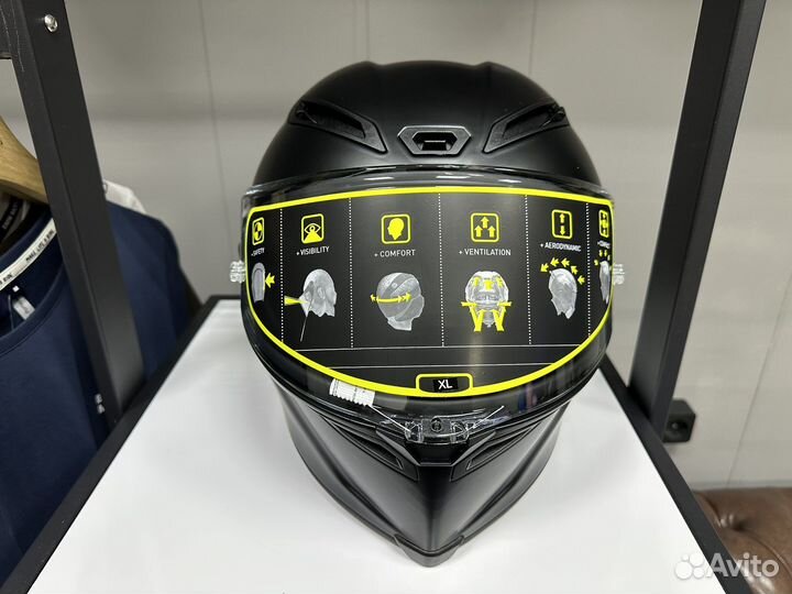 Мотошлем BMW Motorrad M Pro Race Triple Black