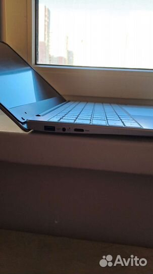 Ноутбук IPS 1920x1080 12Gb озу 15 дюймов
