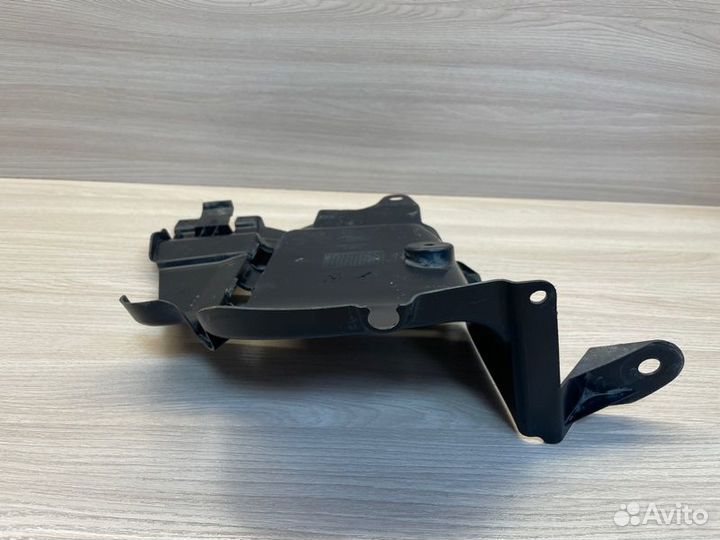 Пыльник двигателя передний левый LADA X-Ray