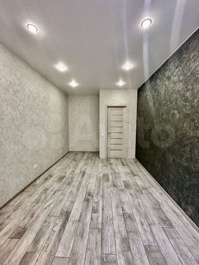 3-к. квартира, 90 м², 2/5 эт.