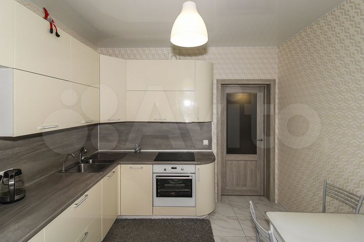 3-к. квартира, 76 м², 8/18 эт.