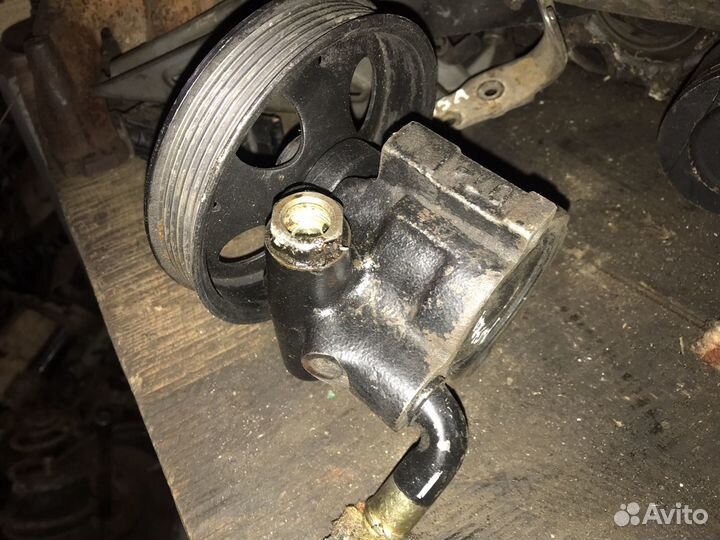 Насос Гура Opel Astra F