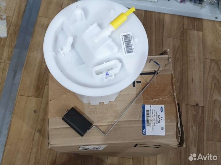 Бензонасос В сборе на форд 3 2лит