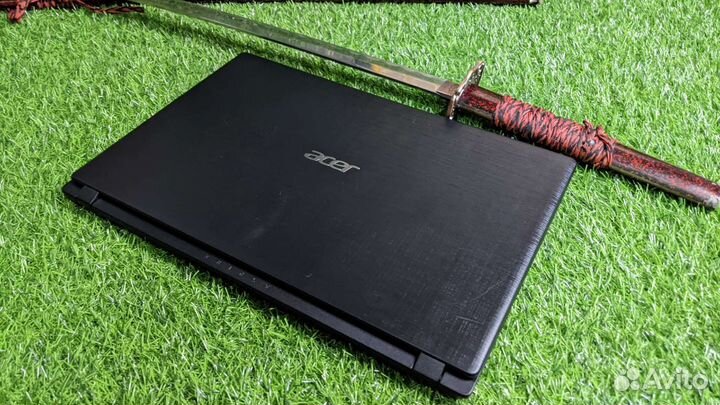 Ноутбук acer Full HD