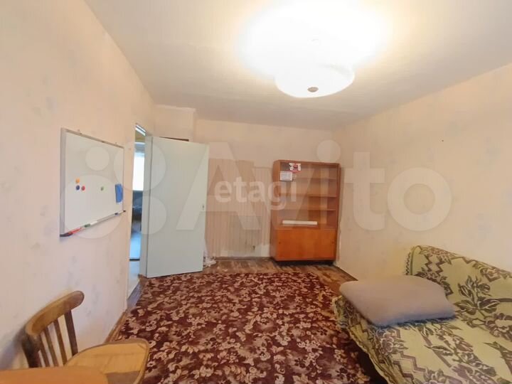 3-к. квартира, 58 м², 2/5 эт.