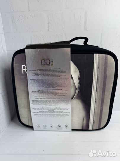 R+CO television holiday SET