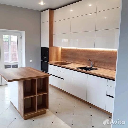 Кухня прямая с подсветкой на заказ