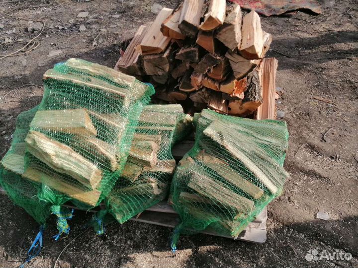 Дрова в сетках. Для бани