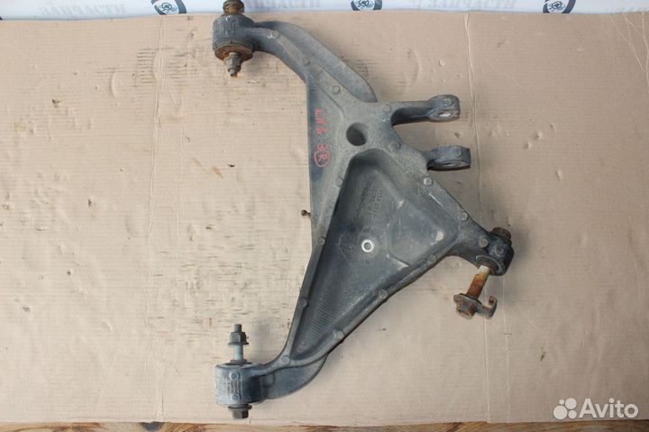 Задний правый нижний рычаг Lincoln Navigator 2 05г