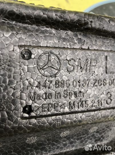 Mercedes W447 V-class Абсорбер бампера переднего L