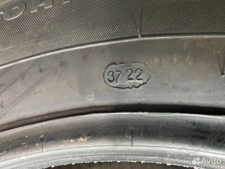 Viatti Brina Nordico V-522 215/60 R16 95T