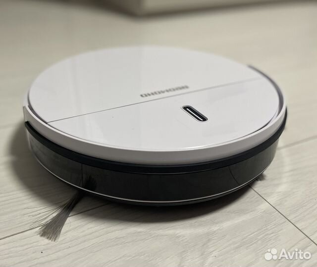 Робот пылесос Redmond RV-R450