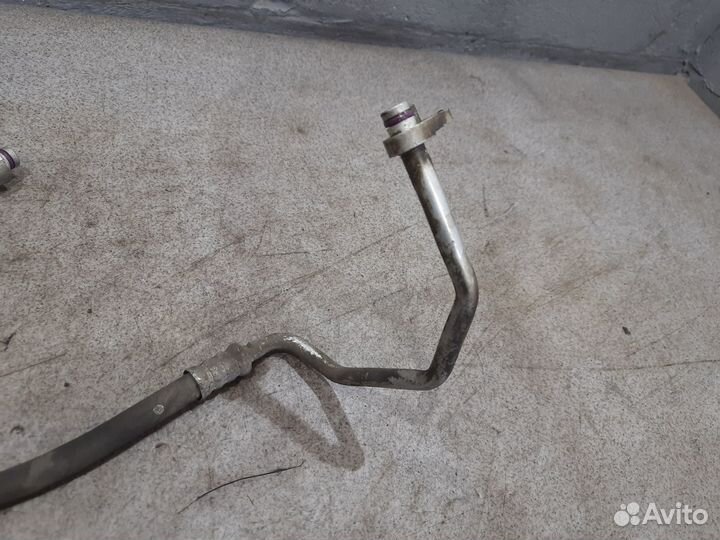 Трубка кондиционера для 1.8 Skoda Octavia A7