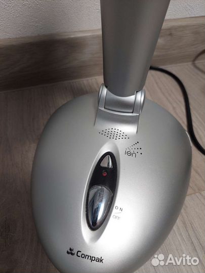 Лампа настольная