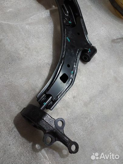 Рычаг передний правый Nissan Almera Classic, N16