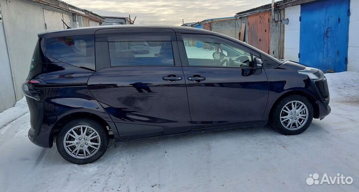 Toyota Sienta 1.5 CVT, 2018, 62 000 км