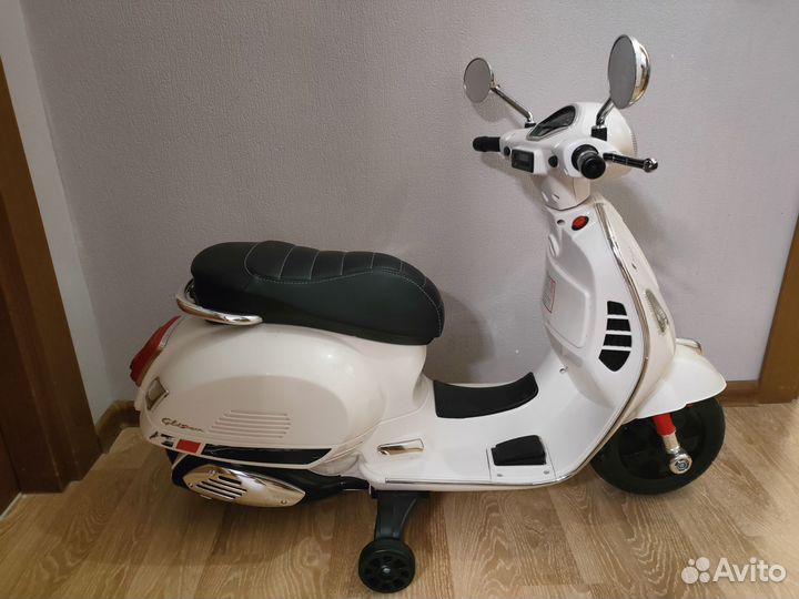 Детский электро мопед vespa