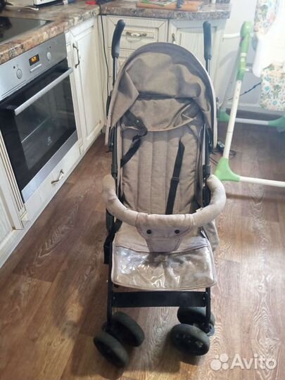 Прогулочная коляска трость