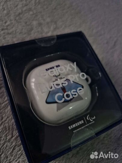 Чехол для наушников buds live / pro