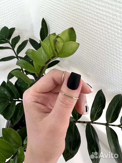 Маникюр с покрытием гель-лаком