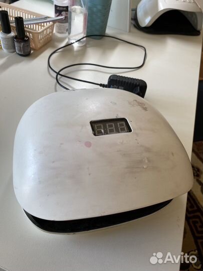 Профессиональная лампа для мвникюра