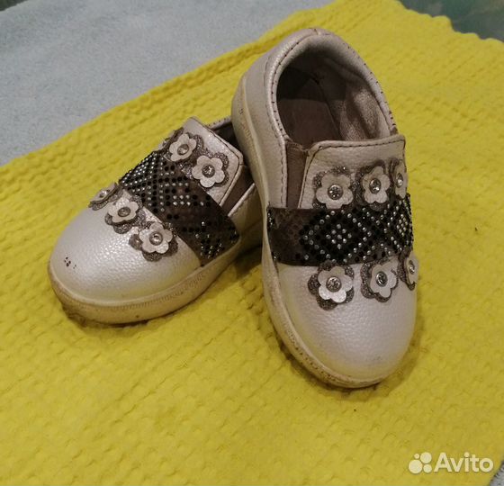 Детская обувь на девочку