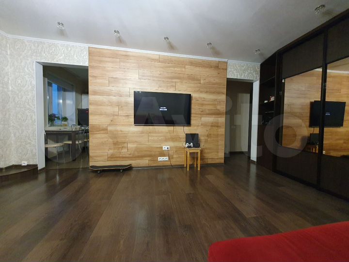 4-к. квартира, 78 м², 9/10 эт.