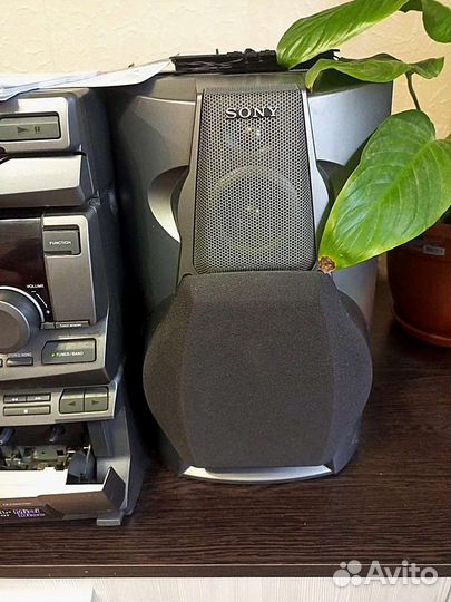 Музыкальный центр sony RX70