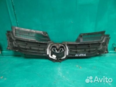 Решетка радиатора Volkswagen Golf 5 2004-2009