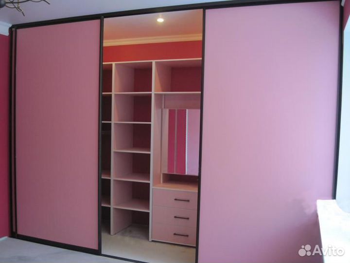 Гардеробная система с перегородкой под заказ