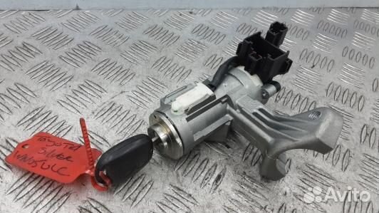 Замок зажигания toyota corolla E12 (LBG17J101)